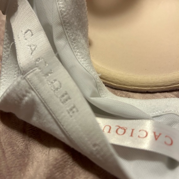 Lightly lined T-shirt Bra - Picture 6 of 9